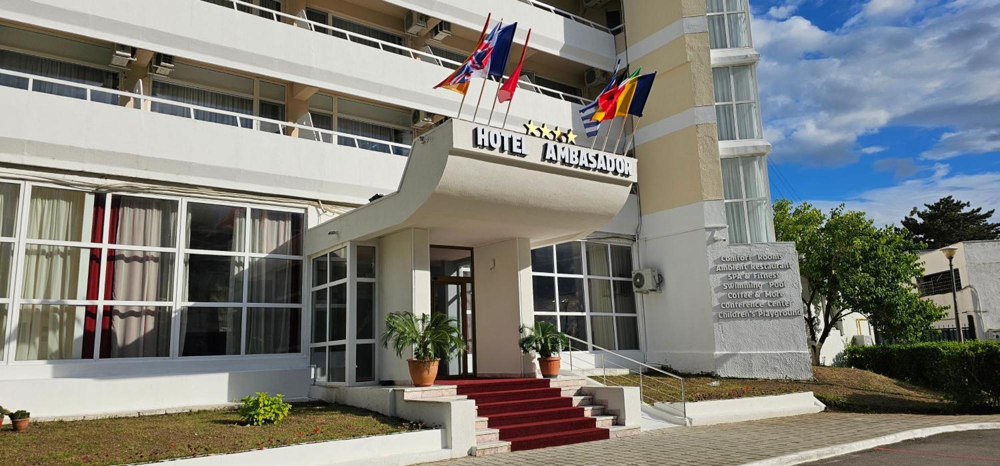 Hotel Ambasador Мамая Екстериор снимка